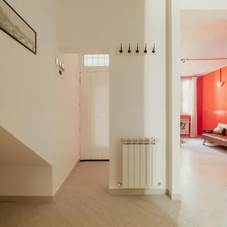 Urban Loft Piramide *